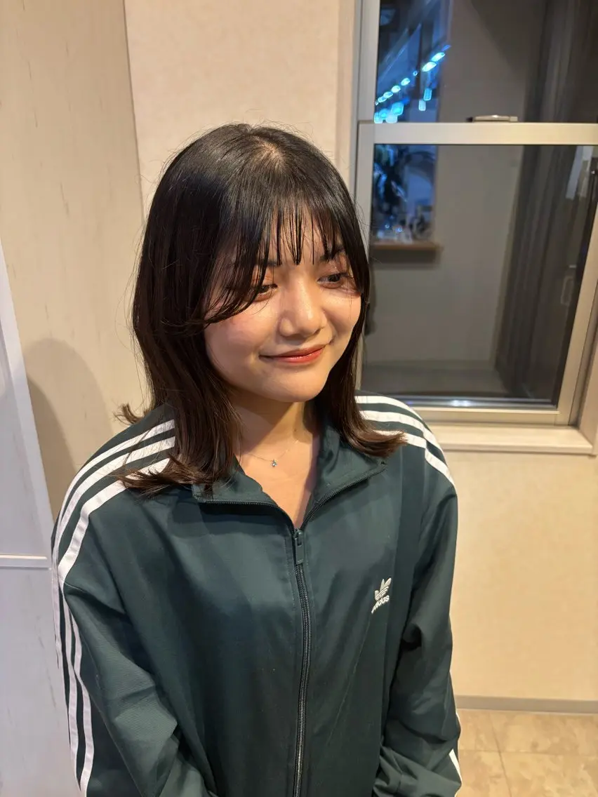 ミディアム くびれヘア 下河 美友のヘアスタイル