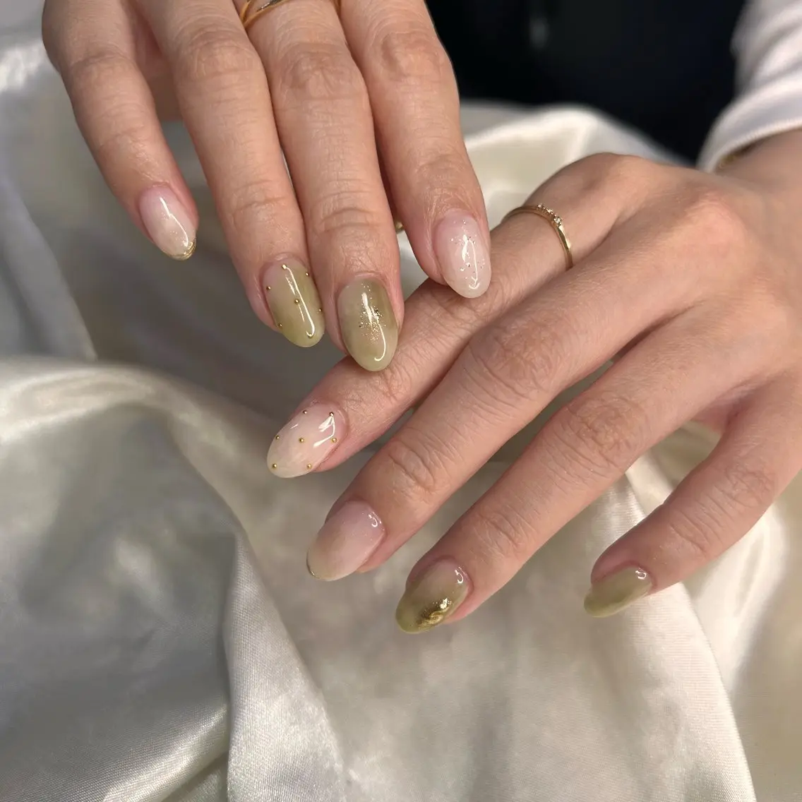 ネイル ハンドネイル 西岡 杏のネイルデザイン