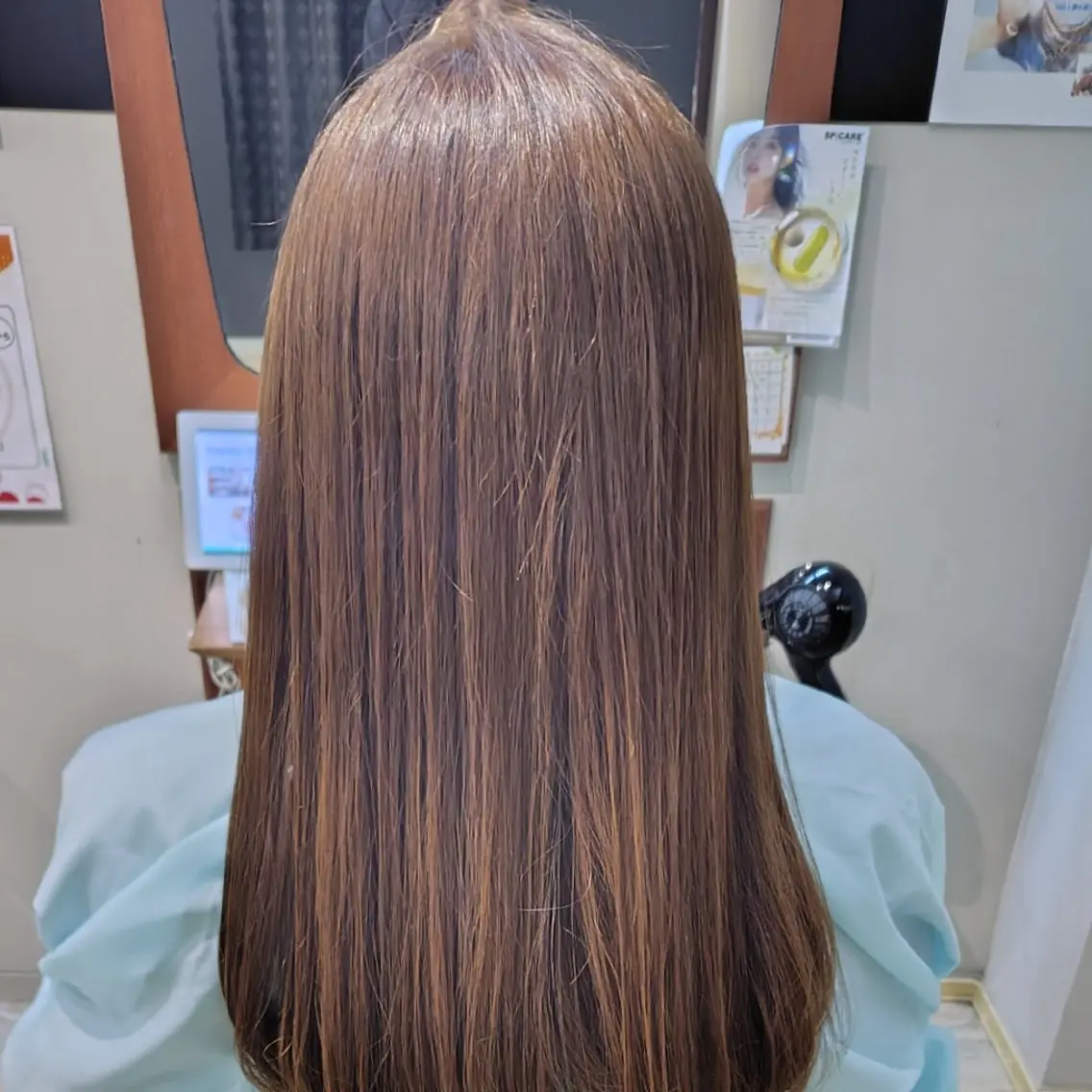 セミロング ヘアカラー 大加 季歩のヘアスタイル