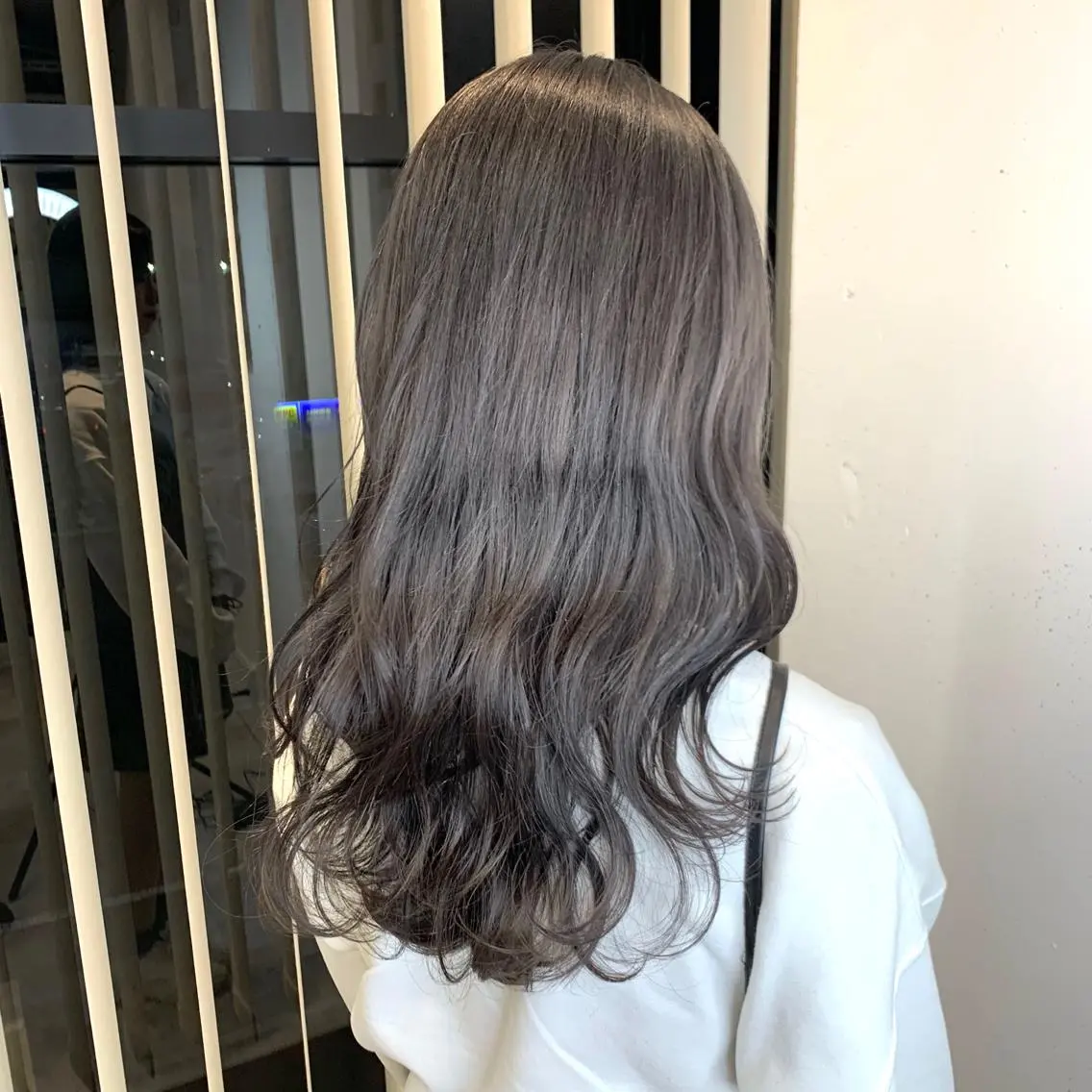 セミロング カラー ヘアアレンジ ブリーチ ヘアカラー マツオカ マコのヘアスタイル