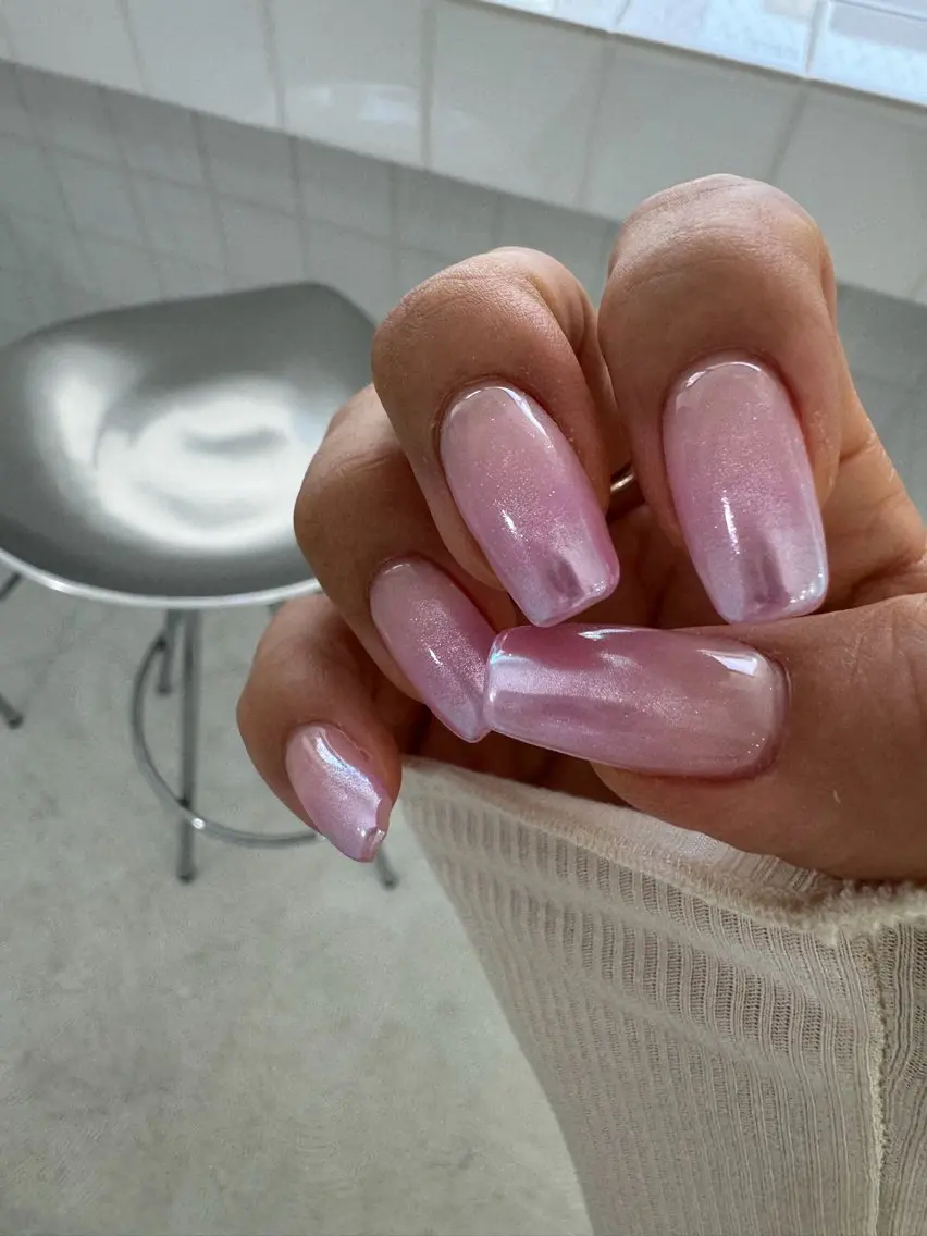 ネイル グラデーション ミラーネイル io nail / moeのネイルデザイン