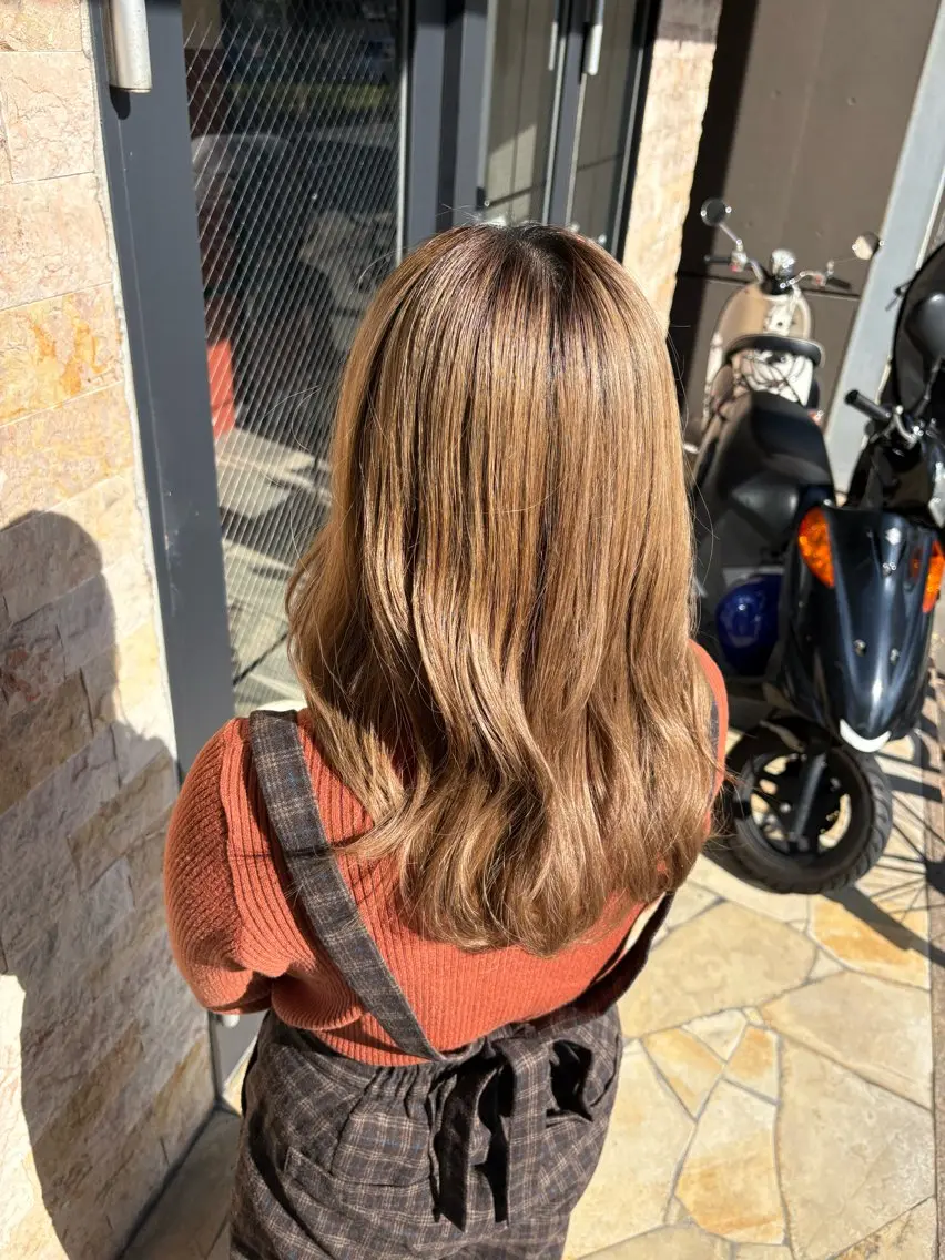 セミロング カット ヘアカラー 🌈鈴木 泰地🌈のヘアスタイル