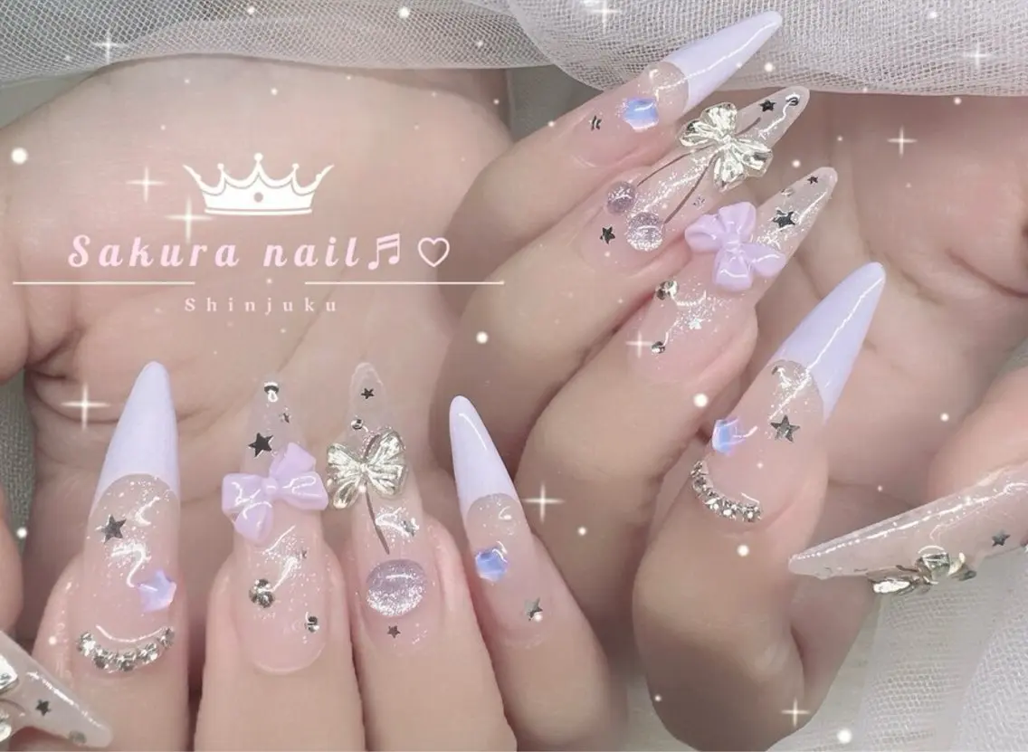 ネイル オーロラネイル クリアネイル フレンチネイル ジェルネイル ガーリー ハンドネイル Sakura Nail Salonのネイルデザイン