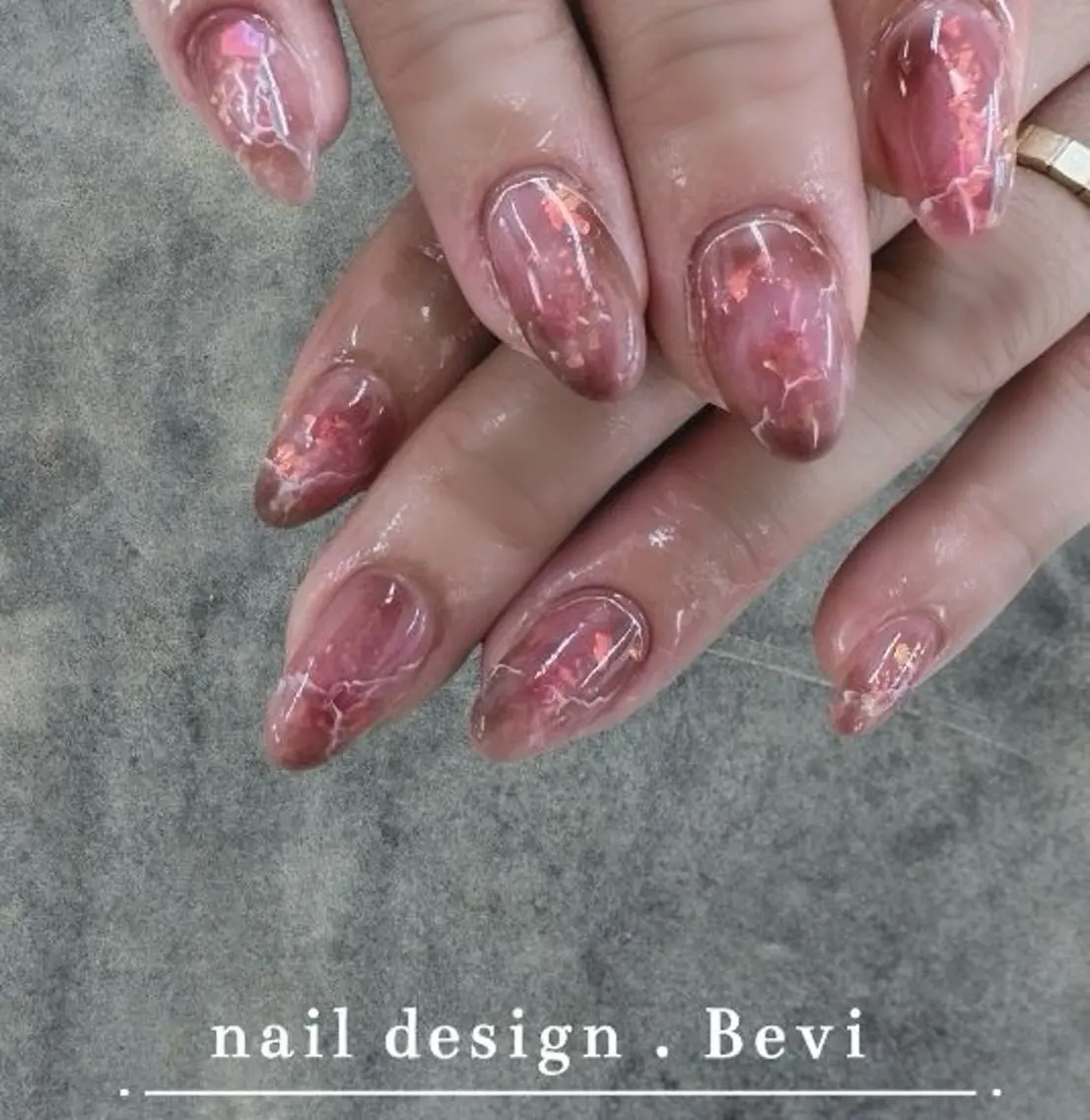 ネイル オーロラネイル クリアネイル フラッシュネイル フラッシュマグ フットネイル ハンドネイル Bevi salonのその他イメージ