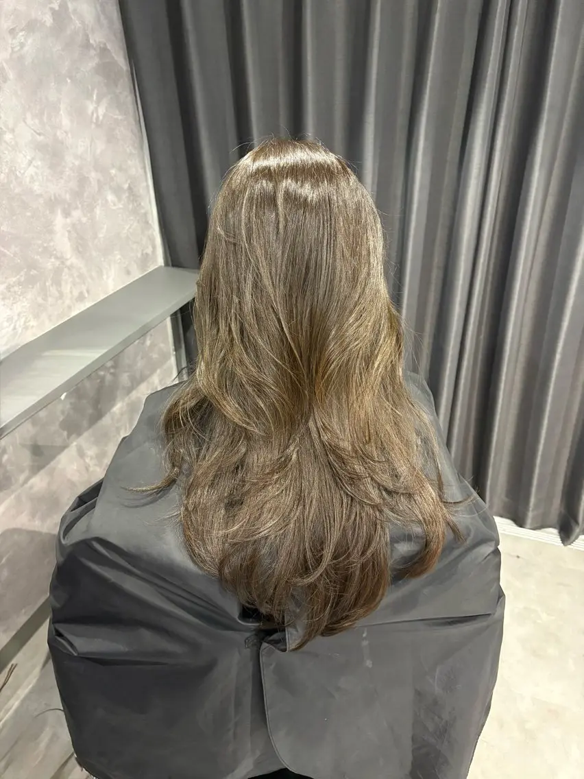 カラー ブラウンカラー ヘアカラー トリートメント nameless miichiのヘアスタイル