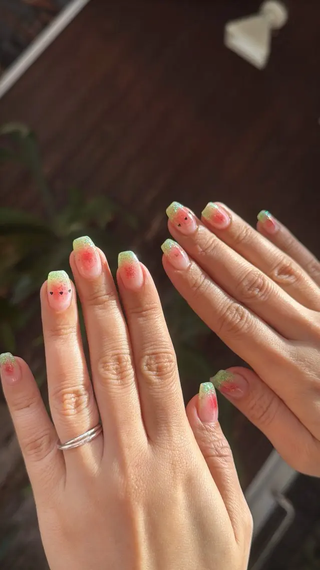 ネイル フラッシュネイル フラッシュマグ フットネイル フレンチネイル 韓国ネイル ハンドネイル SAKU nail 作島茜のネイルデザイン