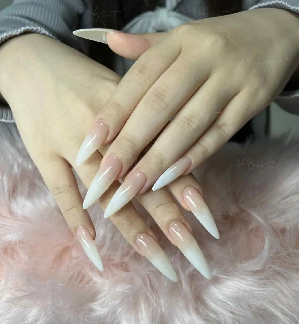 ネイル フレンチネイル ジェルネイル ハロウィン キラキラネイル 韓国ネイル H.baby Nail Salonのネイルデザイン