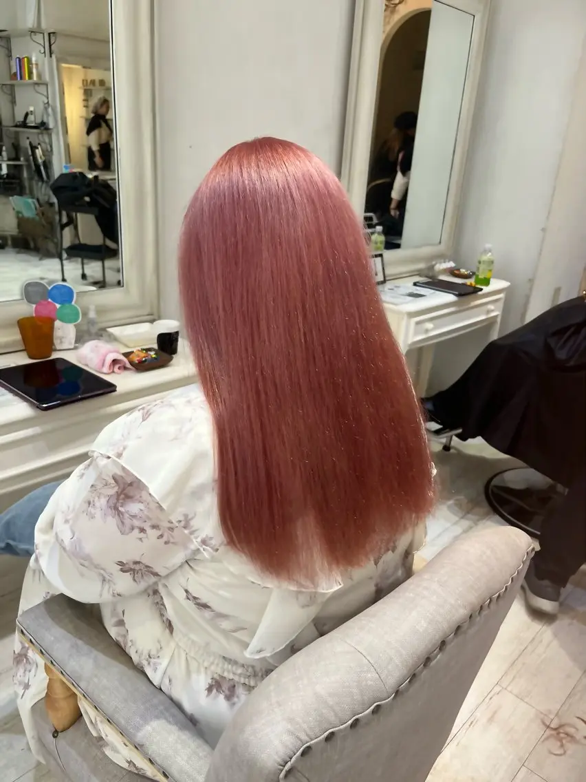 ロング カット ヘアカラー トリートメント 髪質改善、パーマ 山崎純生のヘアスタイル