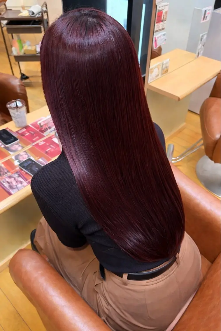 誰でもサラサラになれる艶カラー✨&カット✂︎の写真
