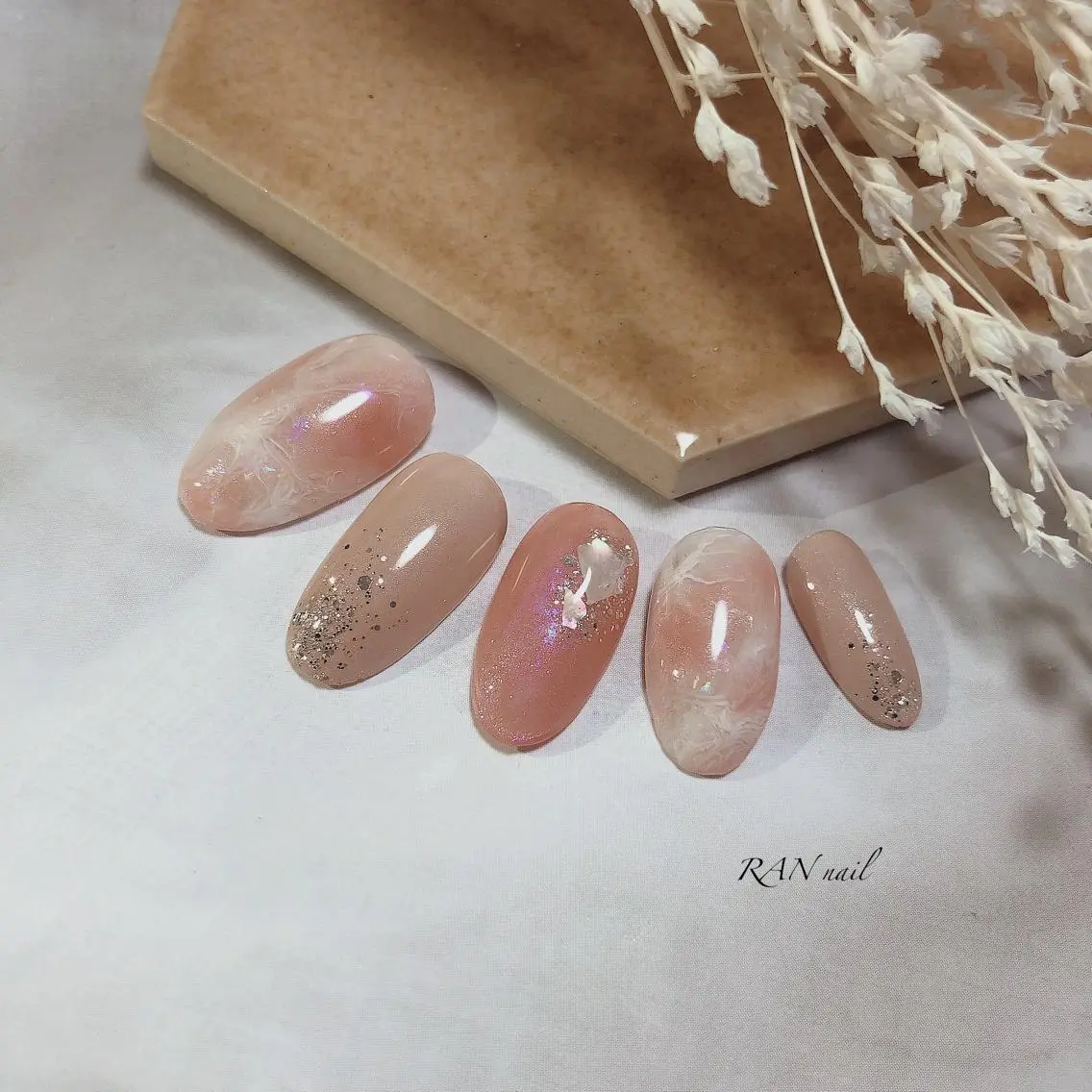 ネイル ジェルネイル ラメ(グリッター) パラジェル 春ネイル ハンドネイル フットネイル RAN nailのネイルデザイン