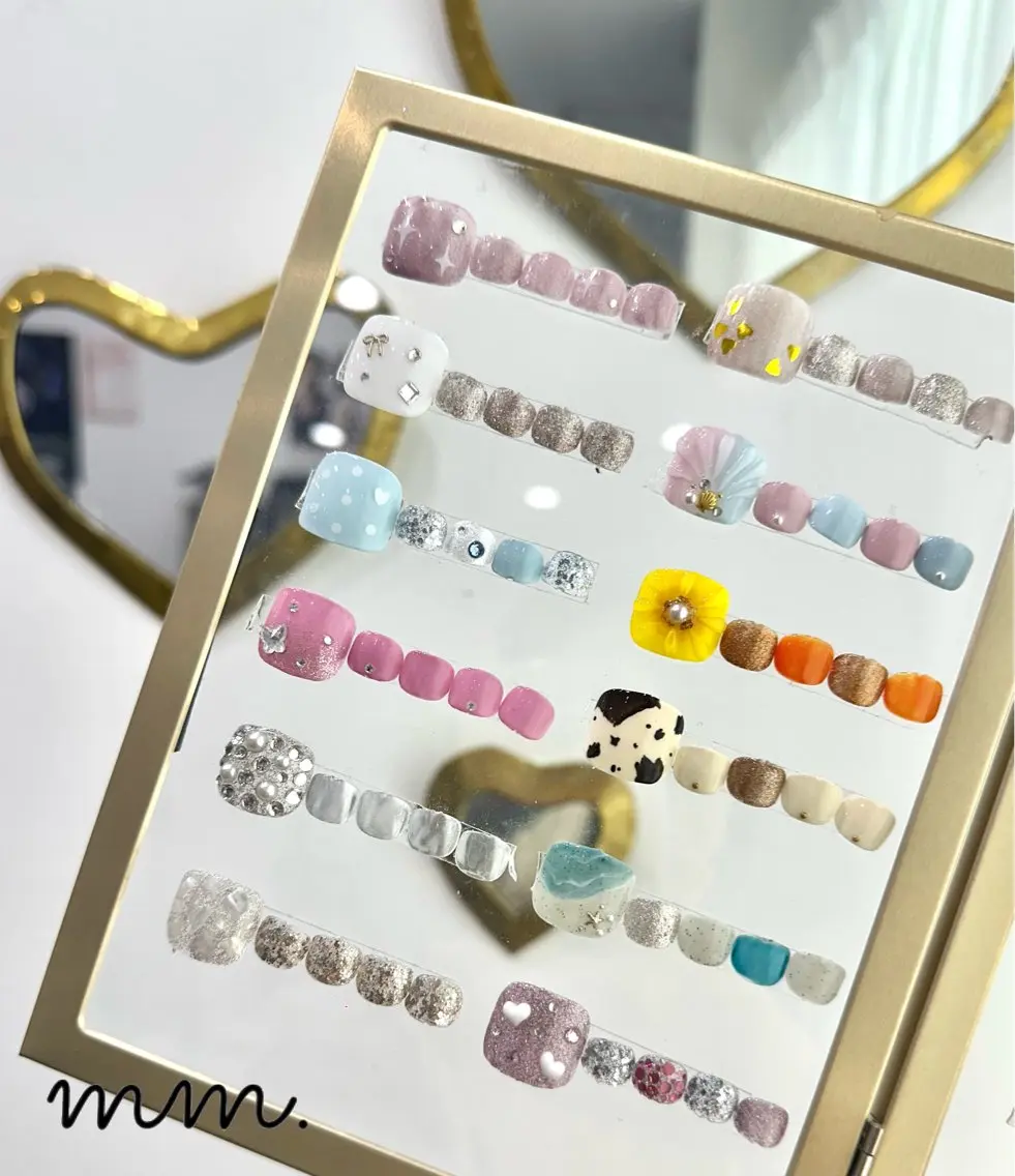 ネイル 🩷🩵mm.大宮 Riyo🧸🩵🩷のネイルデザイン