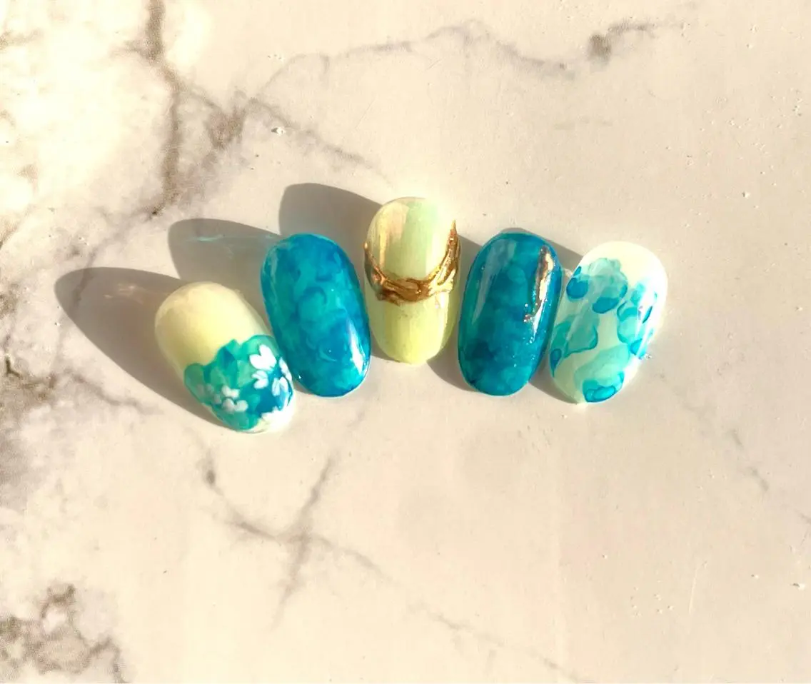 ショート カラー キッズ ネイル 2DY NAIL SALONのネイルデザイン