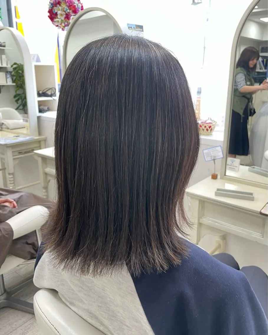 ミディアム カット 縮毛矯正 トリートメント 新籾 尚哉のヘアスタイル