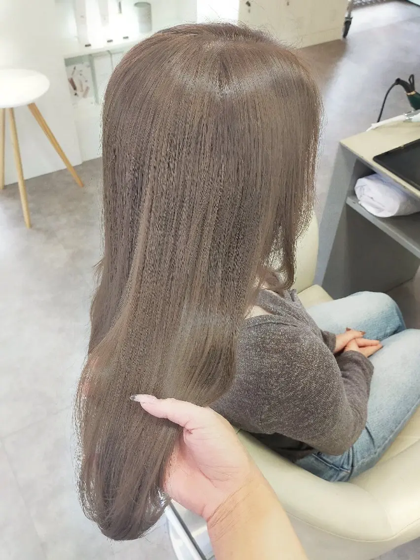 カラー SiLO 🎀 𝕂𝕒𝕟𝕟𝕒のヘアスタイル