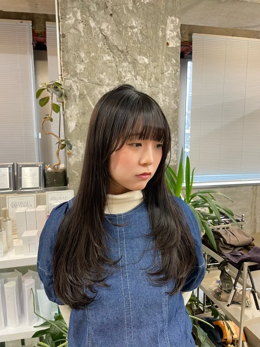 ロング カット アライ レンカのヘアスタイル