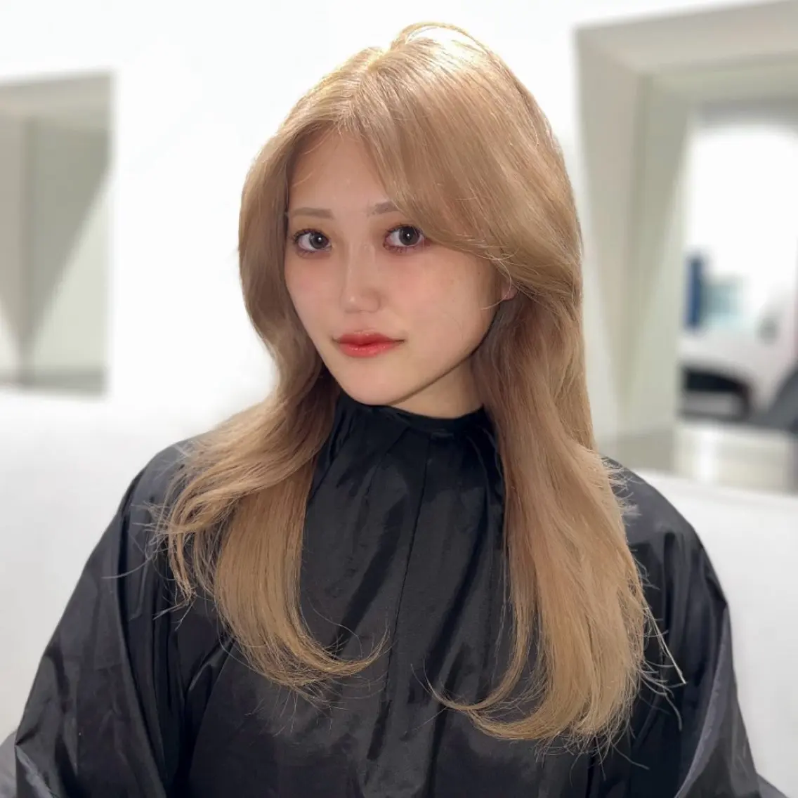 ロング カラー ベージュカラー ブリーチ ヘアカラー 大阪梅田/髪質改善/ 透明感カラー/ジョーのヘアスタイル