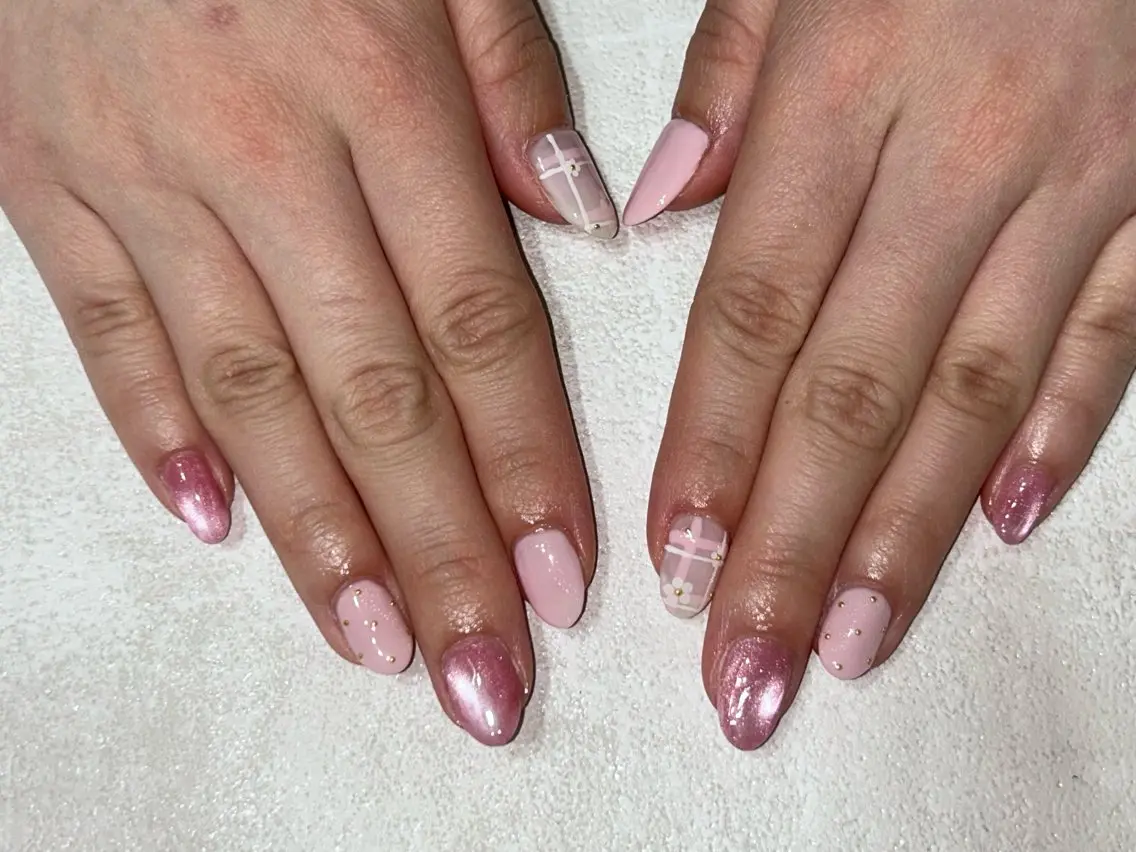 ネイル オーロラネイル 桜ネイル フラワーネイル フットネイル フレンチネイル ハンドネイル kikinail 溝の口のネイルデザイン