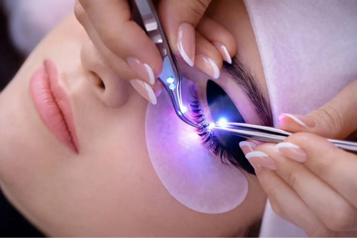 【🎀 LED マツエク  120本 】⚠️オフなし、マツエクが何もついてない方限定の写真
