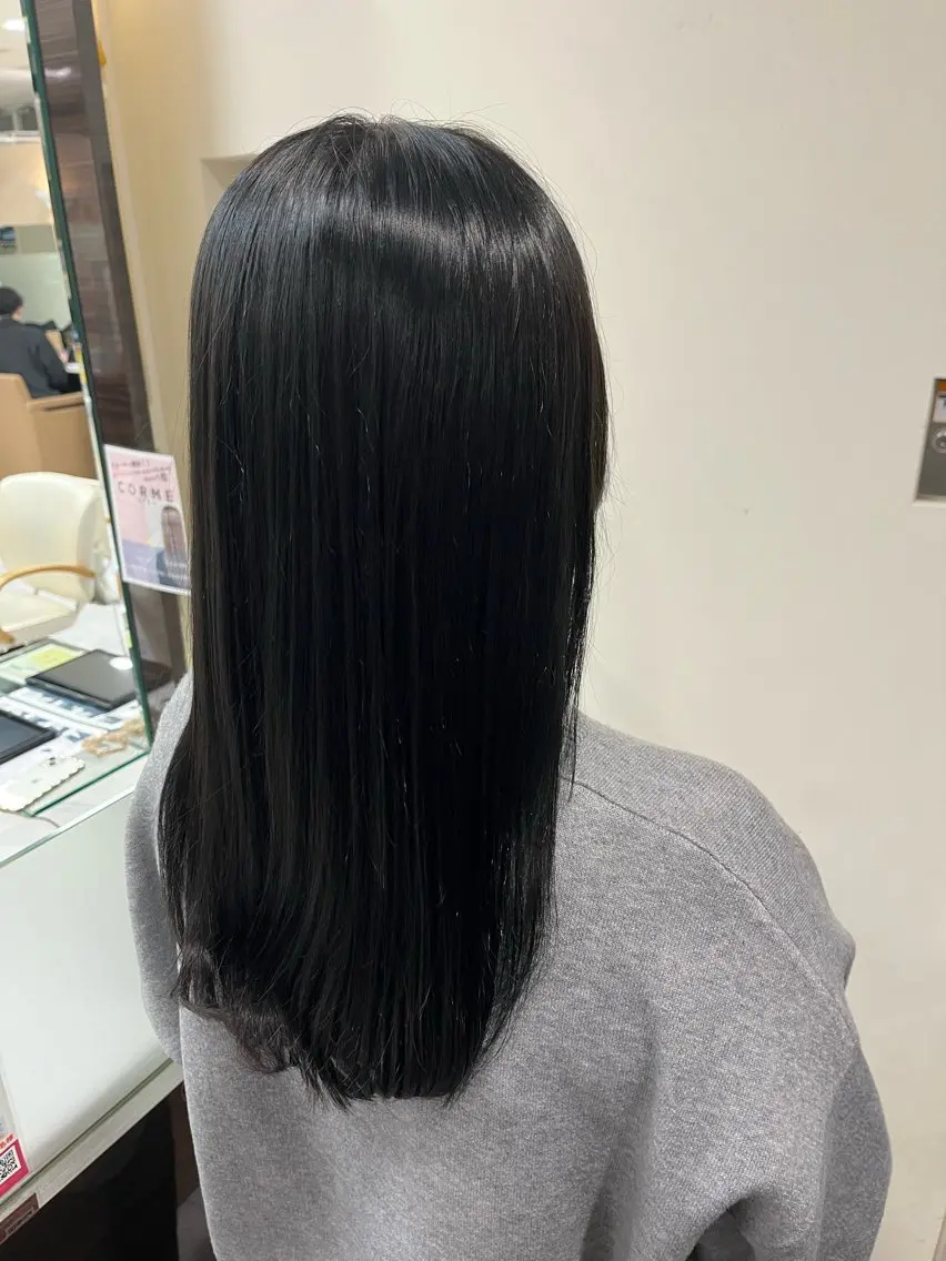 ロング カラー ☘️上村 ☘️髪質 改善/透明感カラーのヘアスタイル