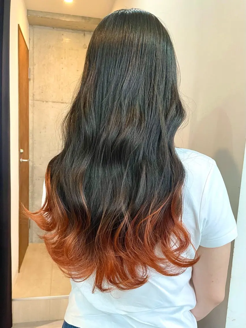 ロング ヘアカラー 横山 奈央のヘアスタイル