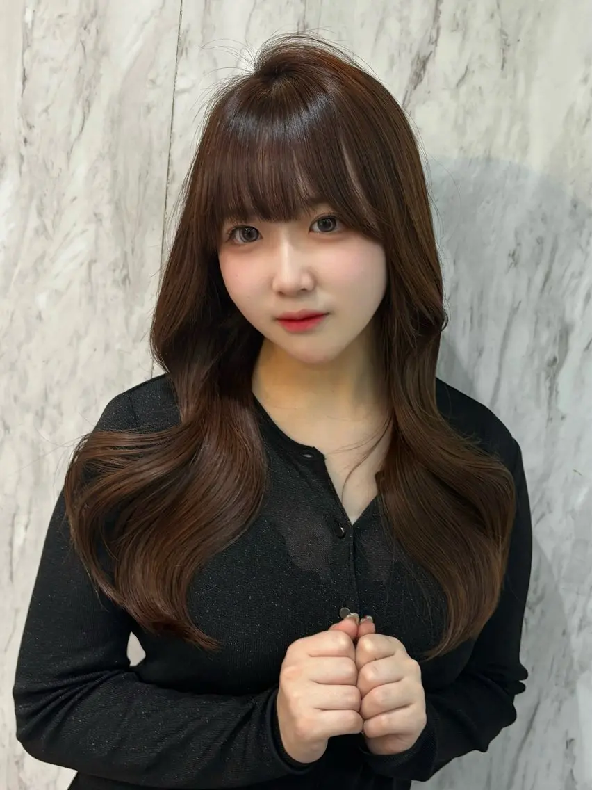 ロング カラー パーマ ヘアアレンジ カット ヘアカラー トリートメント 🤍韓国風レイヤー/ 艶髪🤍鳥越美羽のヘアスタイル