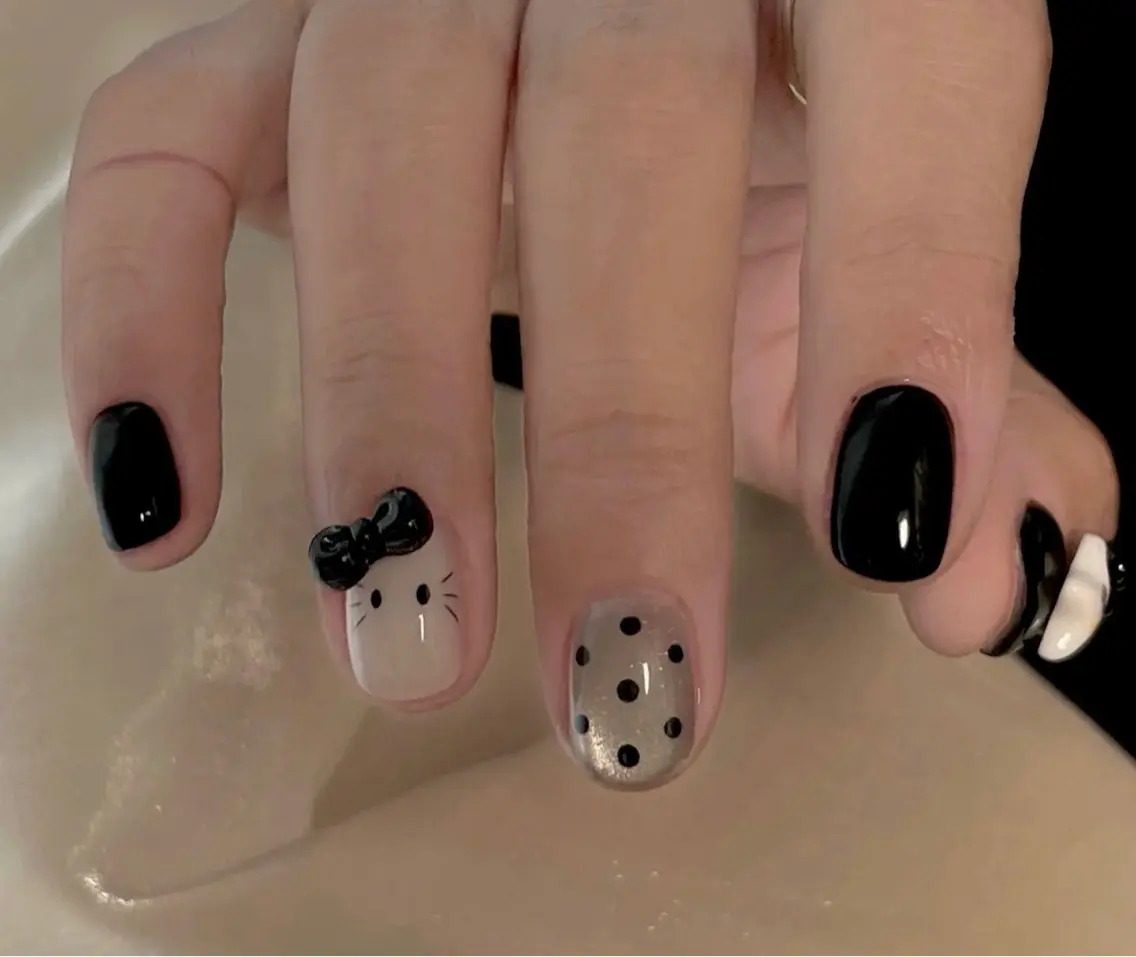 ネイル アートネイル ドット マグネットネイル ハンドネイル BabyYouMi nailのネイルデザイン