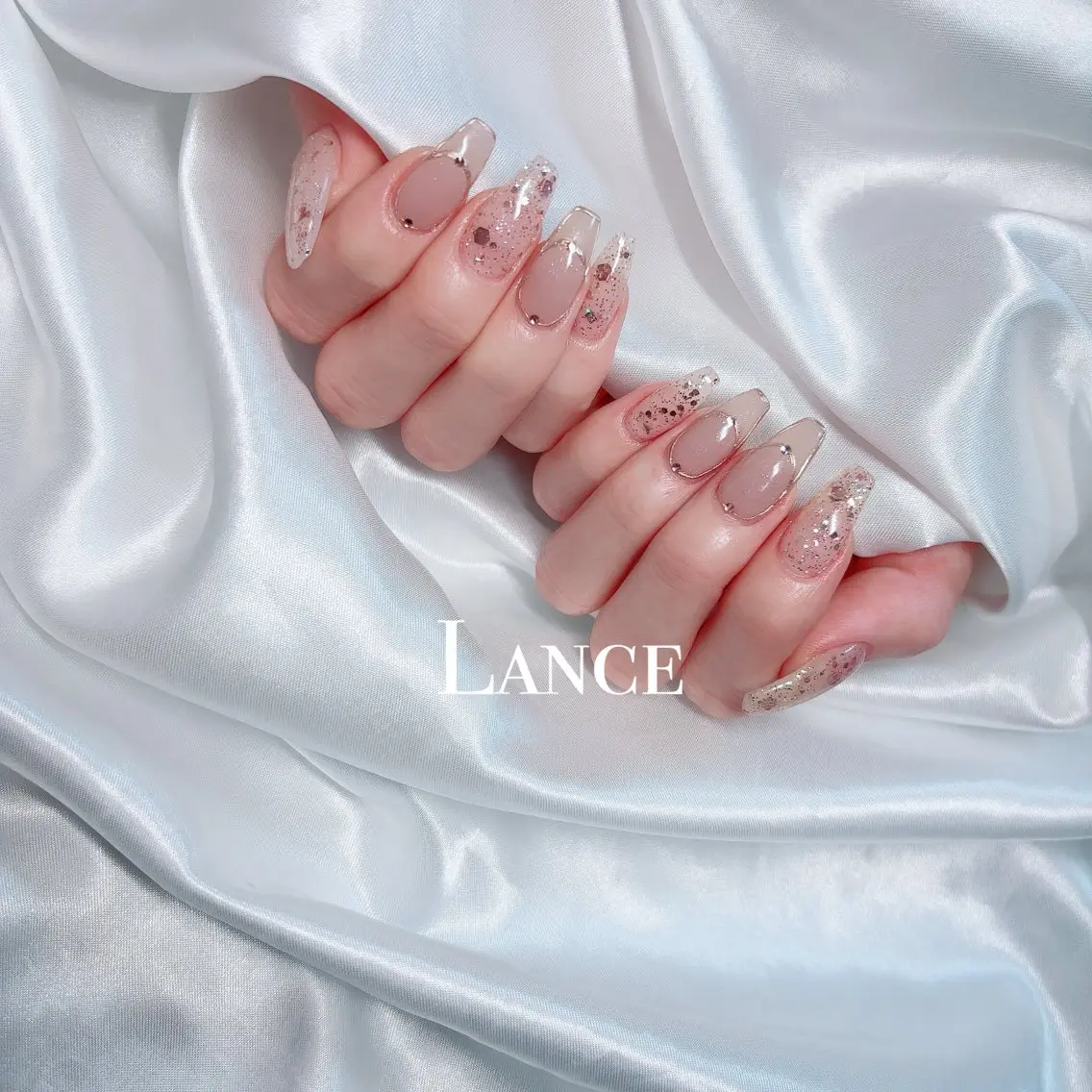 ネイル オーロラネイル フットネイル フレンチネイル ガラスフレンチ 氷ネイル・うるうるネイル ハンドネイル Lance nailのネイルデザイン
