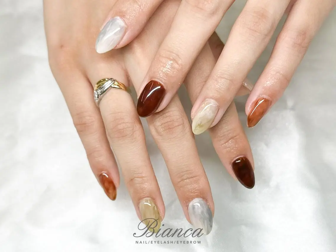 ネイル Bianca栄店 みさとのネイルデザイン