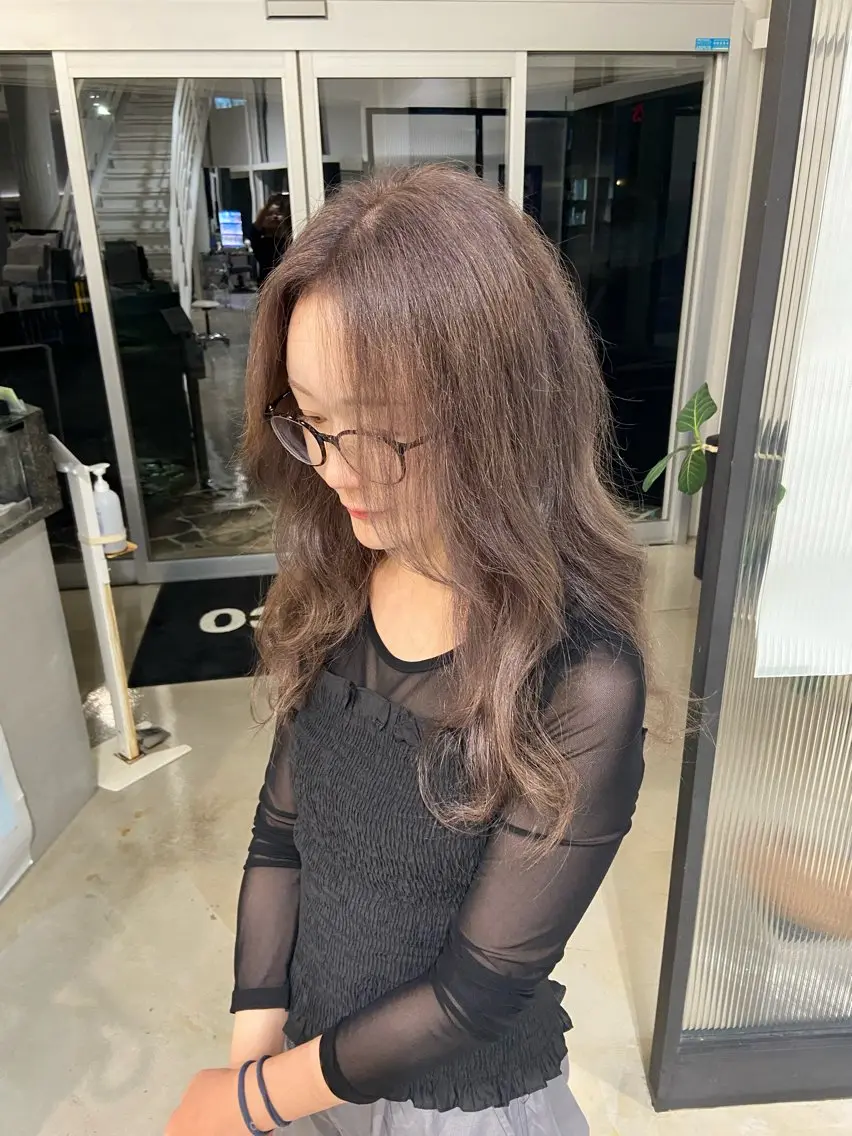 ロング カラー カット ヘアカラー MINENO🌼 ブリーチ⭐️カットのヘアスタイル