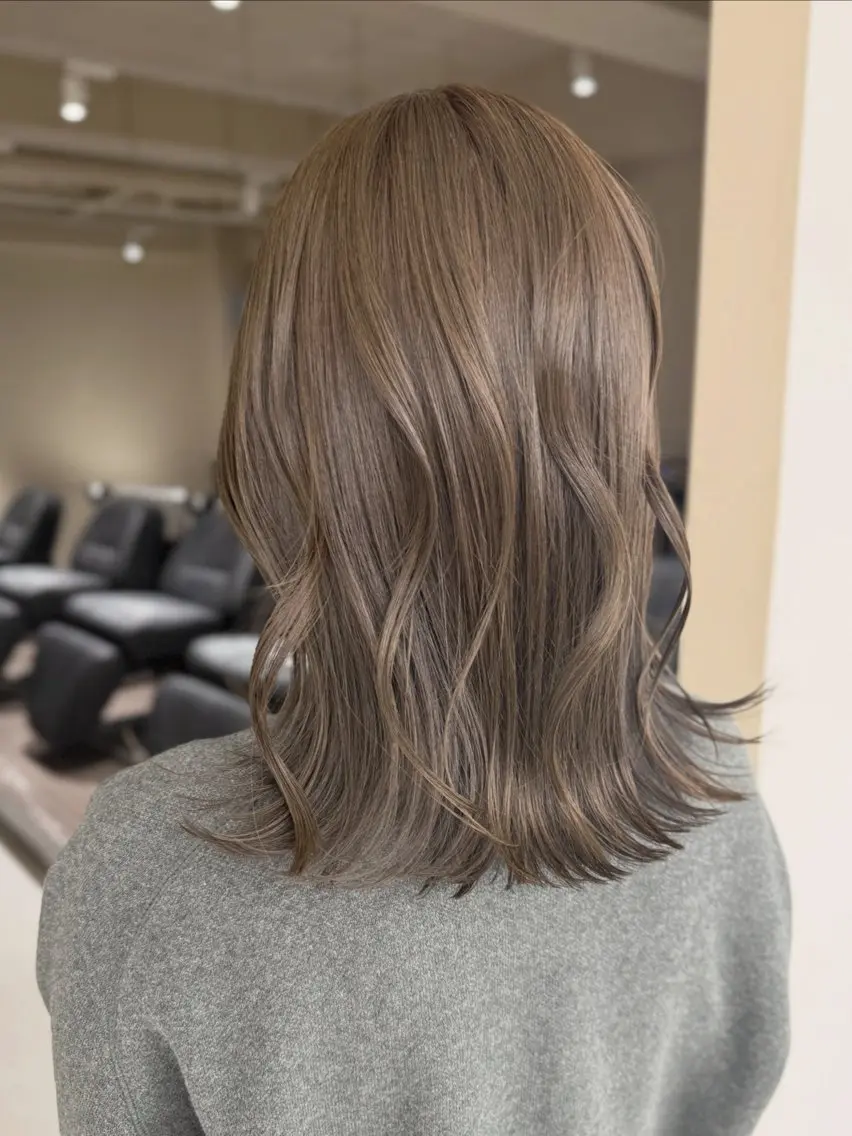 ミディアム カラー カット ヘアカラー トリートメント 表参道🌿赤み消し カラー/チナツのヘアスタイル