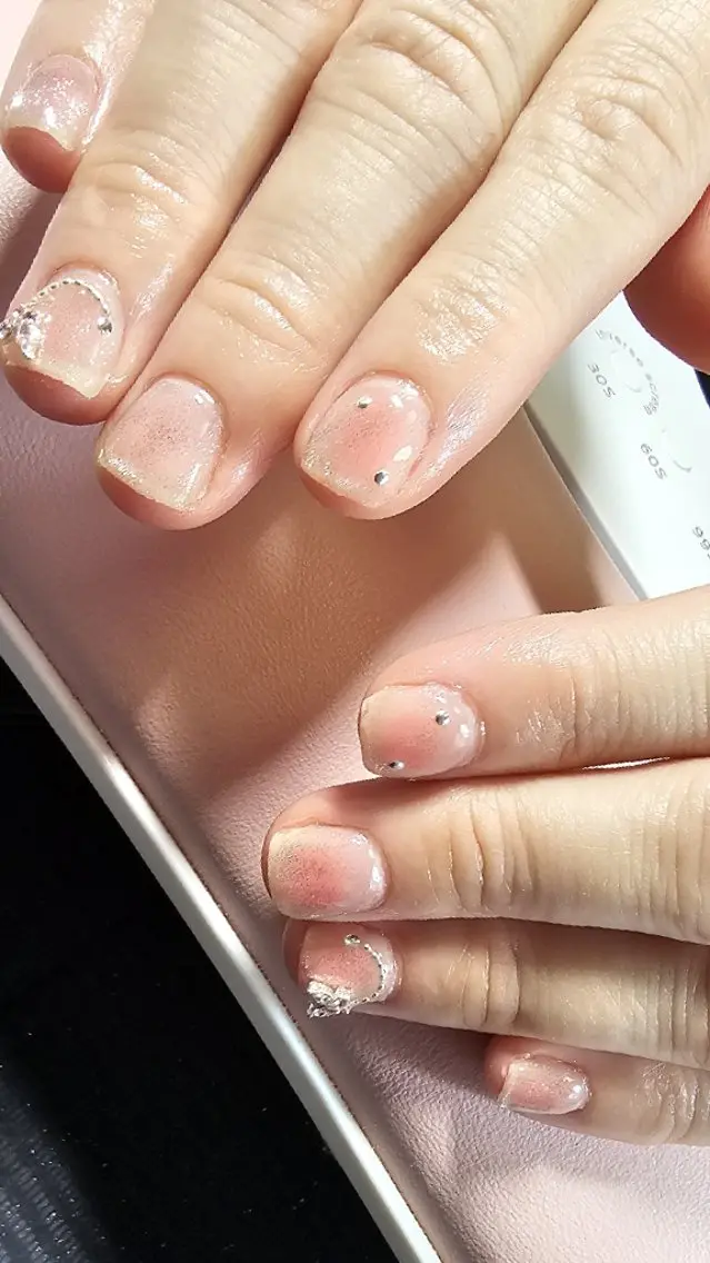 ネイル チークネイル キラキラネイル マグネットネイル ショートネイル Viva Nail 堺区自宅ネイルサロンのネイルデザイン