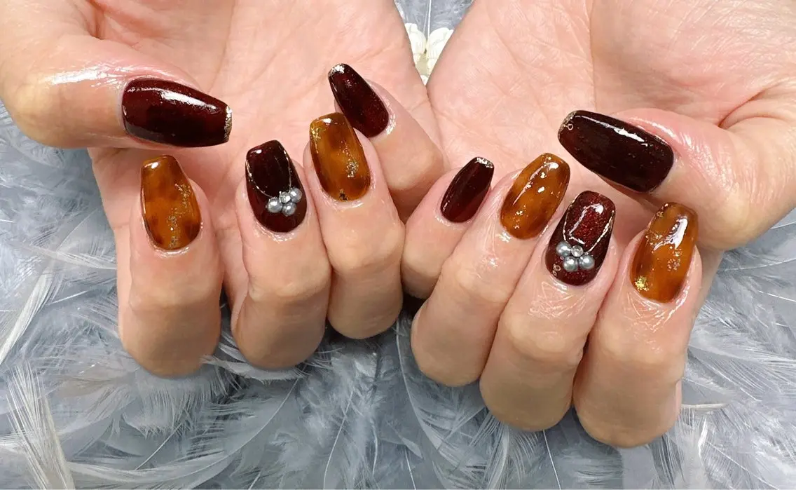 ネイル べっ甲ネイル ラメ(グリッター) ハンドネイル Pretty Nail Salonのネイルデザイン