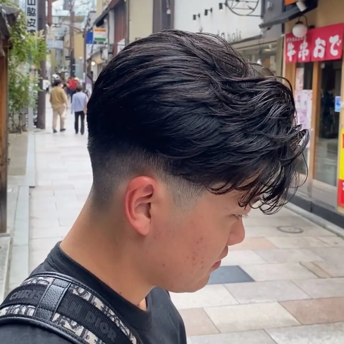 ミディアム パーマ メンズ ミディアムパーマ メンズパーマ 濡れパン カット パーマ kureha /フェードカットのヘアスタイル