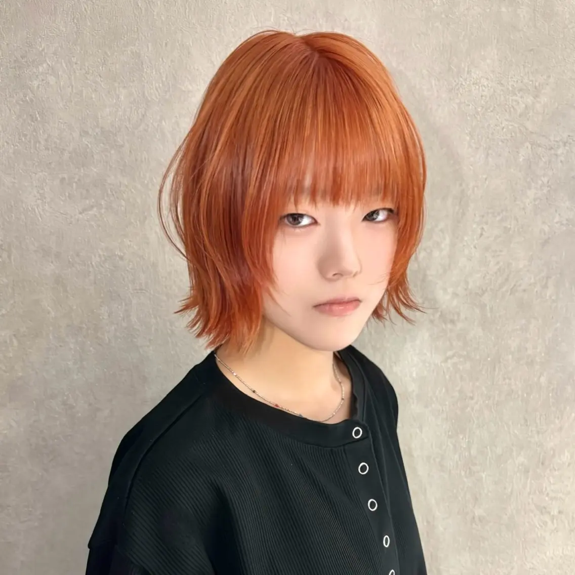 ショート ケアカラー ヘアカラー YUI/ ハイトーン デザインカラーのヘアスタイル