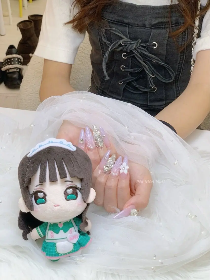 ネイル ハンドネイル HANA 長さだしのネイルデザイン