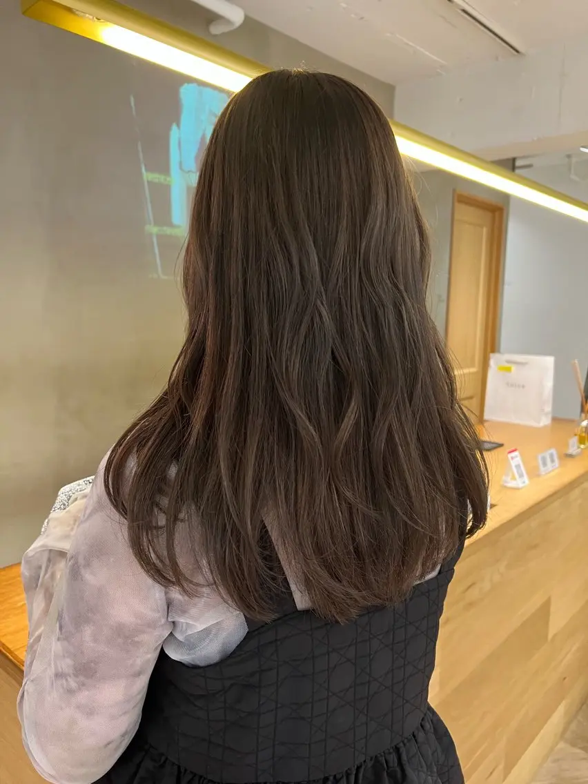 ロング 似合わせレイヤー ＆縮毛矯正のヘアスタイル