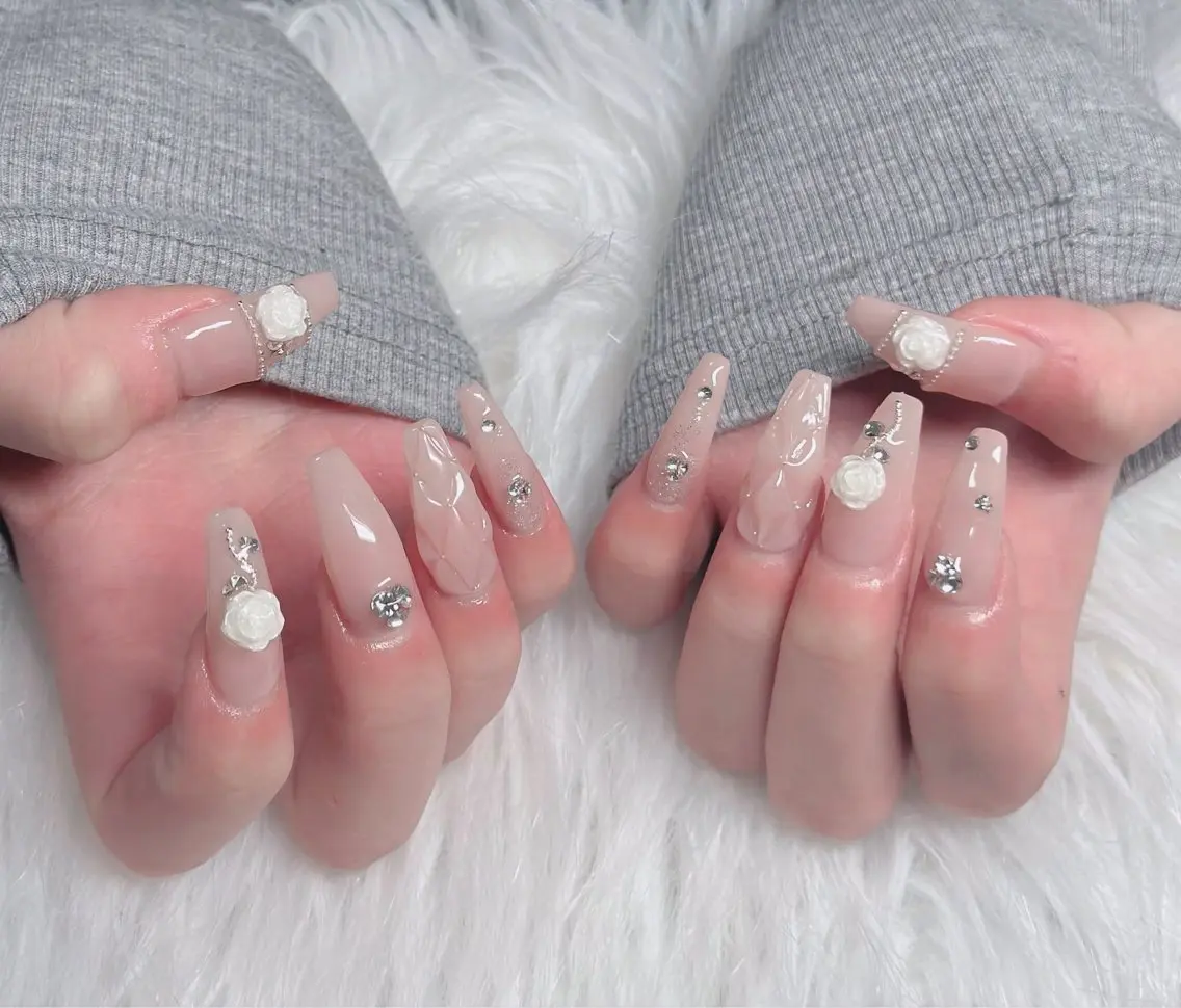 ネイル オーロラネイル フレンチネイル ジェルネイル ハロウィン 韓国ネイル ハンドネイル H.baby Nail Salonのネイルデザイン