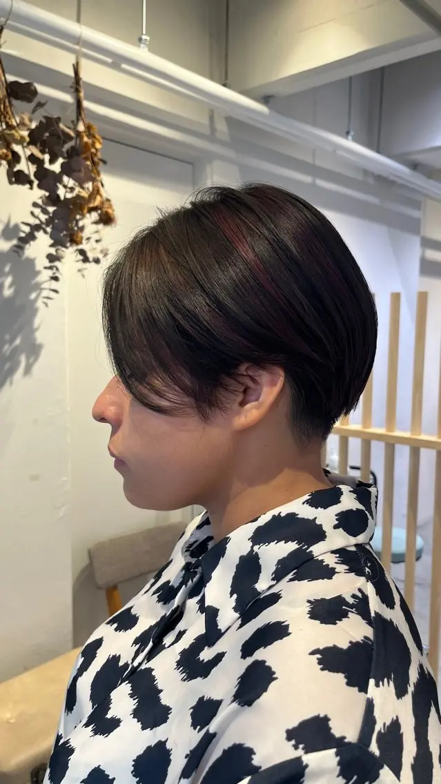 ショート カラー ハンサムショート ハイライトカラー ハイライト ショートヘア 佐藤　ひなの ／艶髪のヘアスタイル