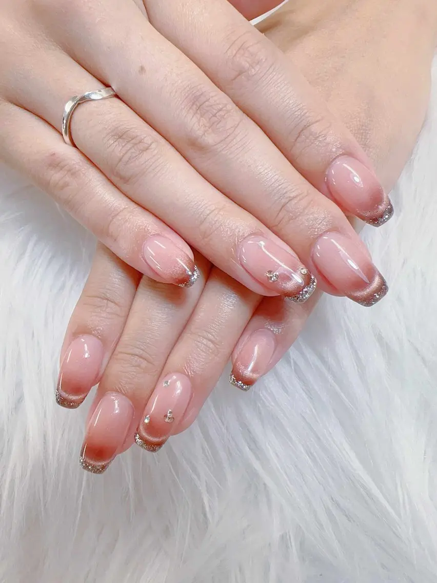 ネイル ハート ニュアンスネイル ワンホンネイル ハンドネイル ゆ いのネイルデザイン