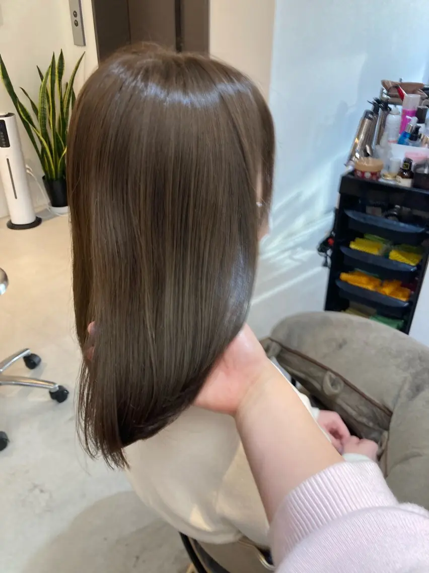 ミディアム カット ヘアカラー トリートメント ✨色持ちの良い艶 カラー✨蟹江真世のヘアスタイル
