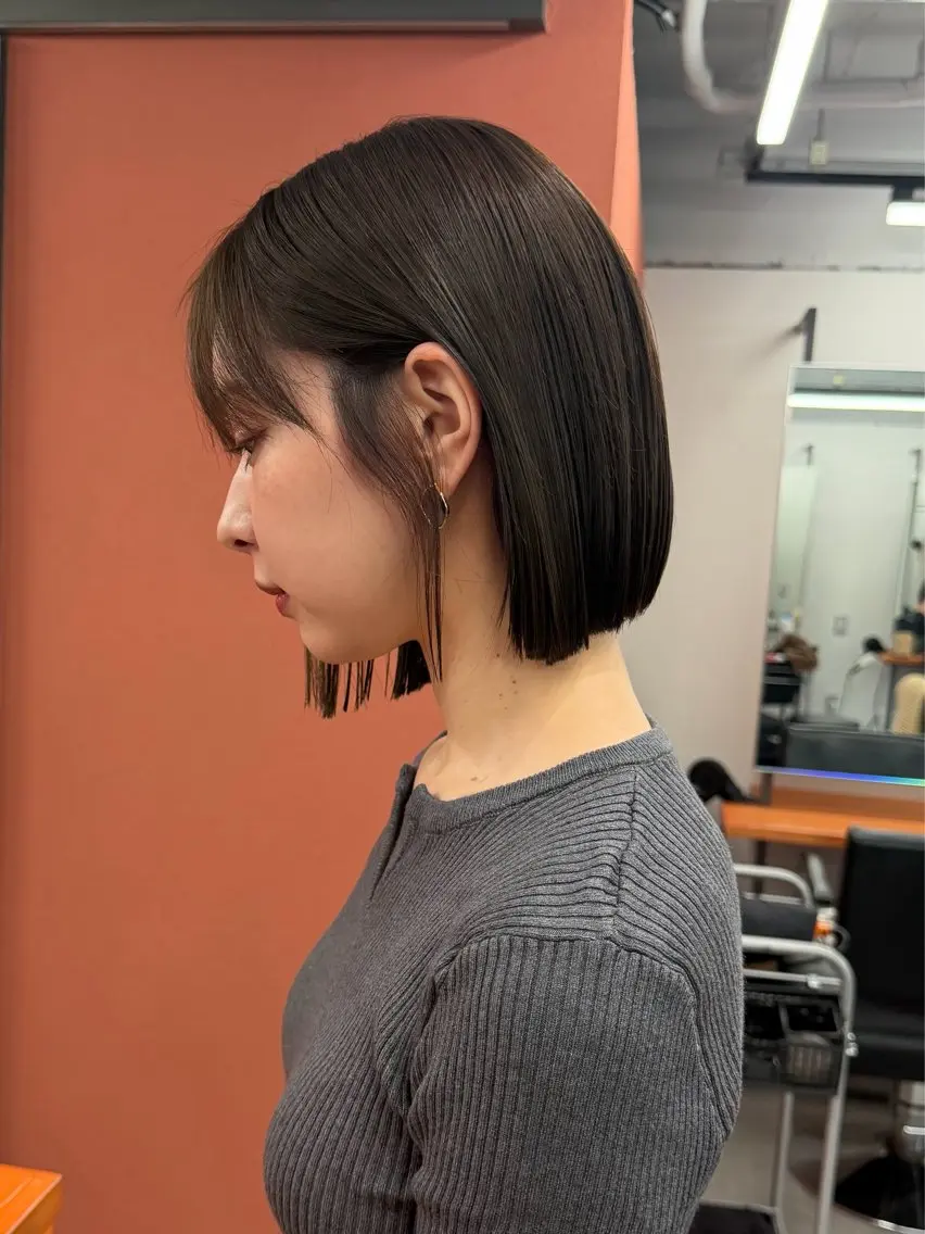 ショート カラー グレージュ ボブ カット ヘアカラー トリートメント 中山 天地のヘアスタイル