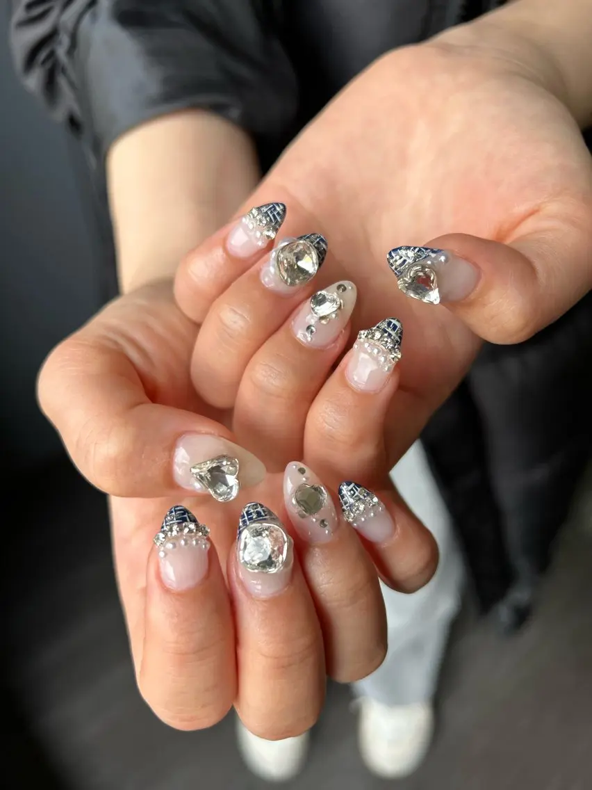 ネイル ハンドネイル フットネイル ✴︎ Delightのネイルデザイン
