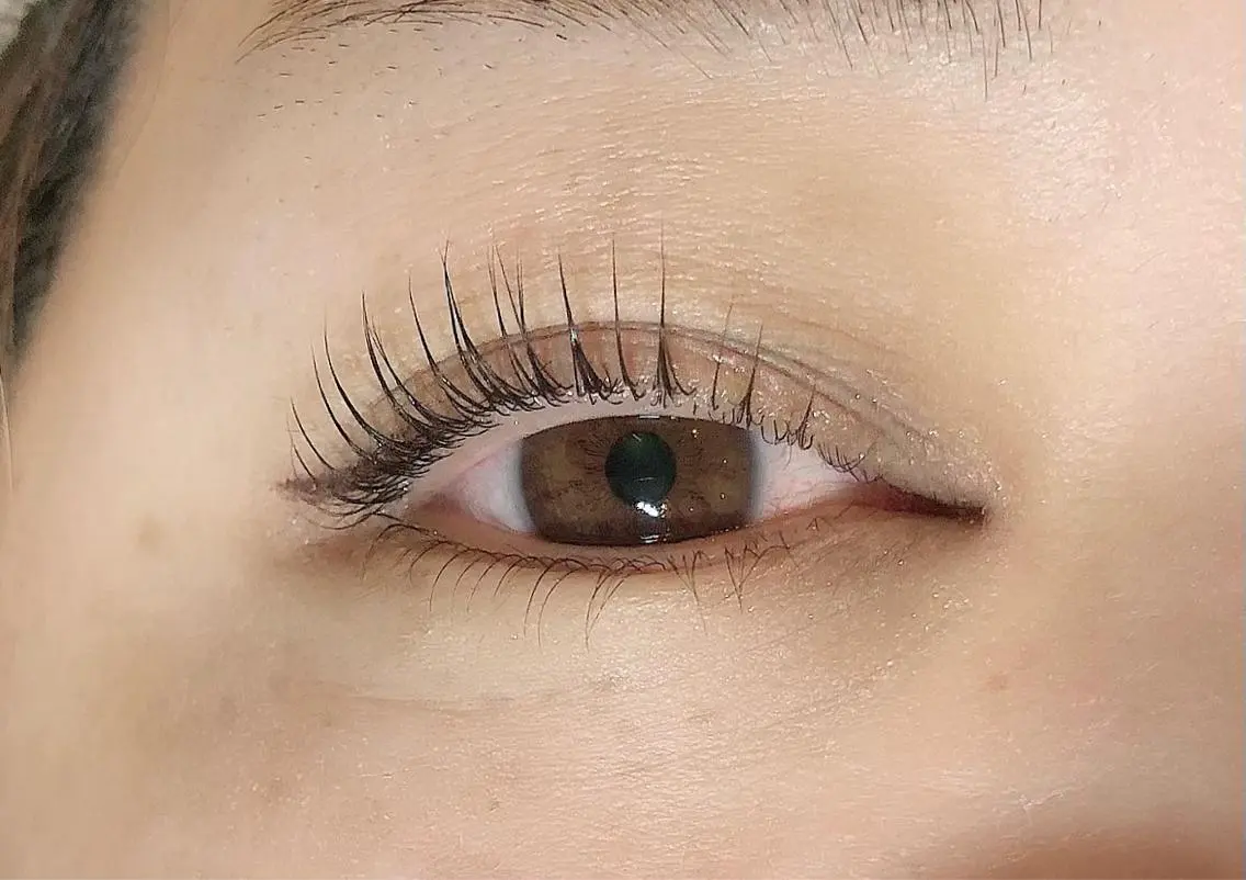 マツエク・マツパ パリジェンヌラッシュリフト まつげパーマ マツパ Eyelash GENICのマツエク・マツパデザイン