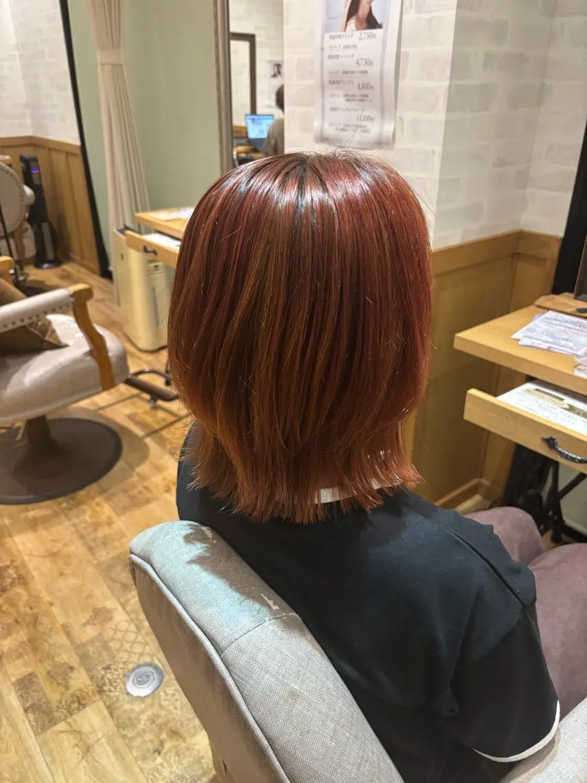 ミディアム カラー 切りっぱなしボブ ボブ レイヤーカット 杉山 晃太のヘアスタイル