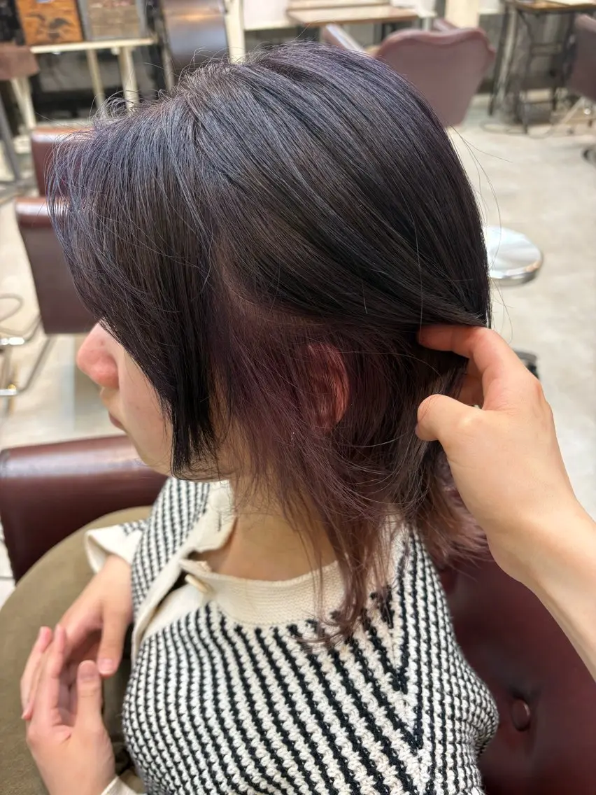 ミディアム カラー ラベンダーカラー ハッシュカット カット Chisato /Regolithのヘアスタイル