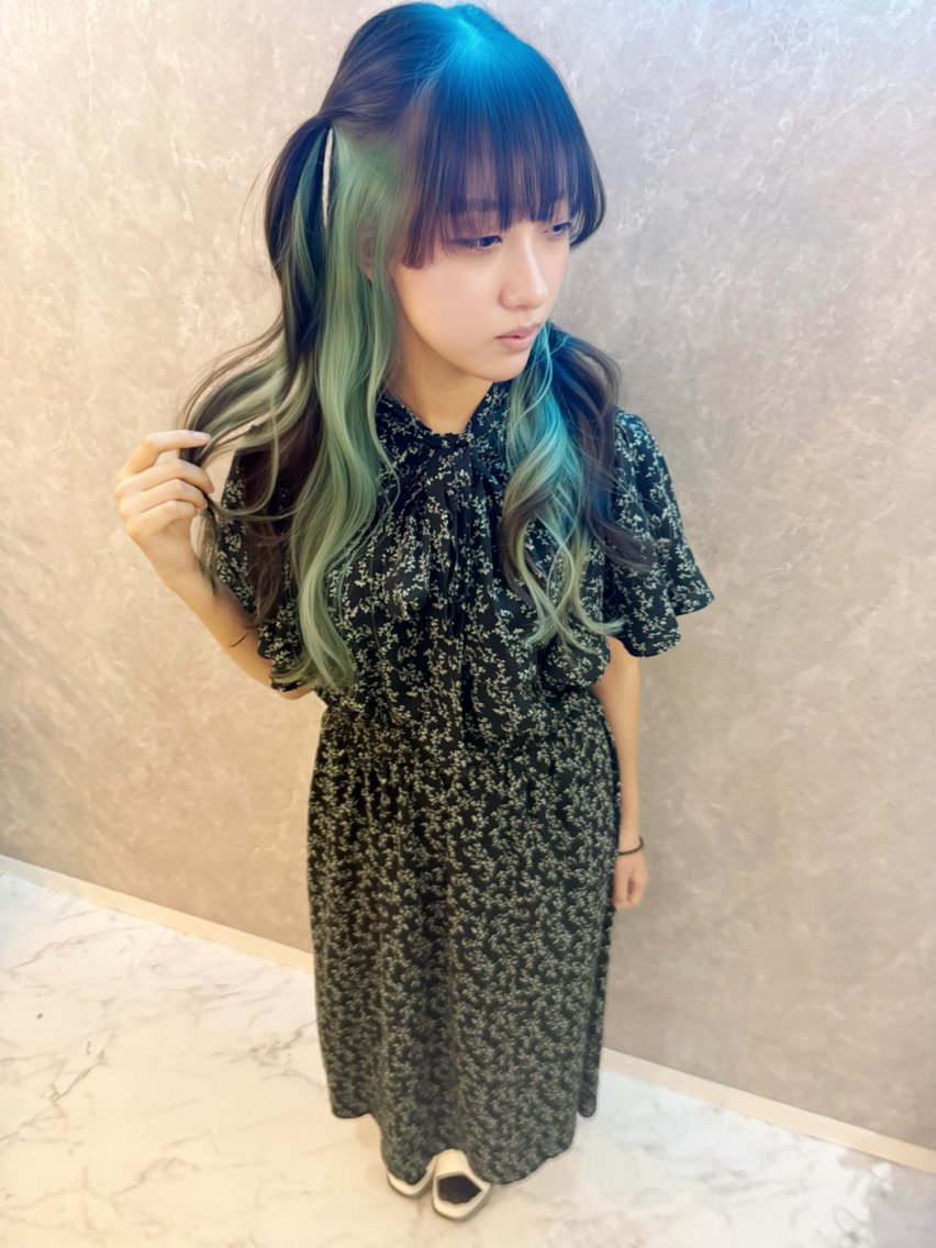 ロング カラー ブリーチ ケアブリーチ インナーカラー ミント ミントグリーン ヘアカラー トリートメント ブリーチの神 KYONのその他イメージ