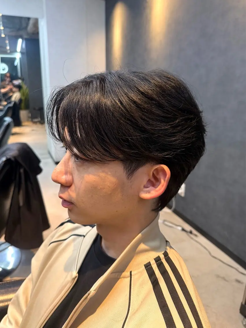 襟足ありセンターパートカット‼️⭐︎メンズのみ、カットのみ⭐︎の写真