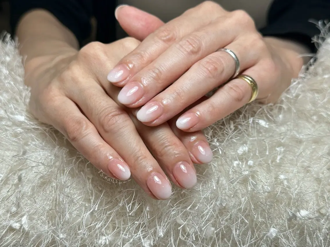 ネイル キラキラネイル マグネットネイル 持ち込み シンプルネイル ハンドネイル フットネイル ハンドケア TS. nails___のネイルデザイン