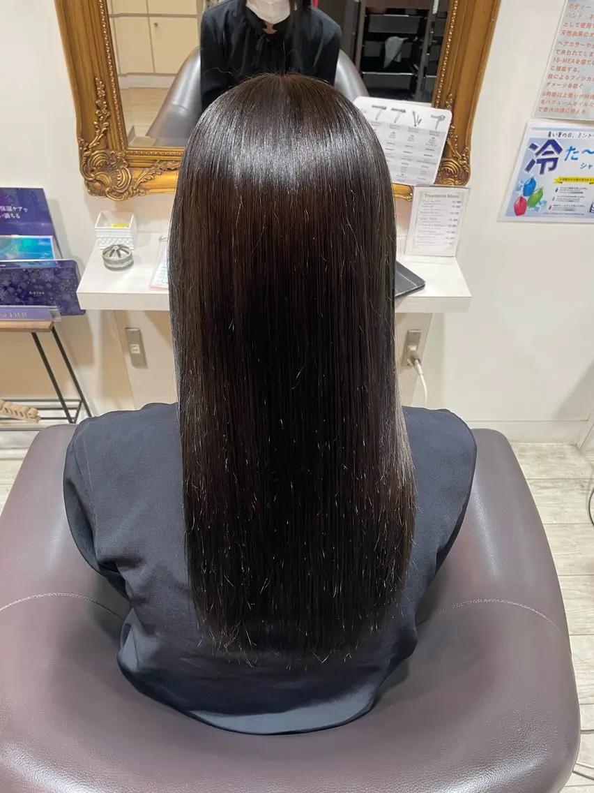 カラー ブラウンカラー オリーブブラウン 元自衛官美容師 つや。のヘアスタイル