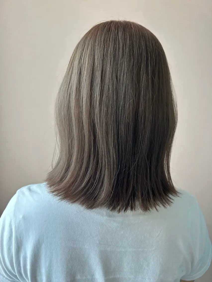 ミディアム カラー ベージュカラー ブリーチ ミルクティーベージュ カット ヘアカラー トリートメント hubhair レイヤー/透明感のヘアスタイル